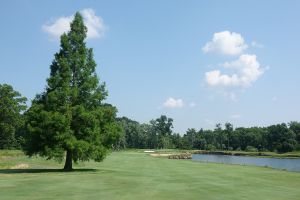 Olde Stonewall 4th Approach